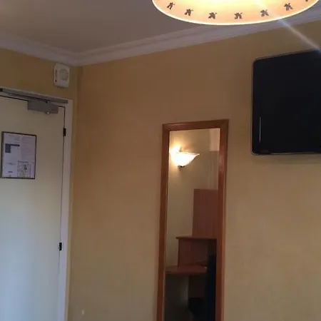 Hotel Marena Parigi